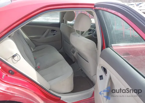 2007 Toyota Camry Le z USA, uszkodzony, nr VIN 4T1BE46KX7U055371